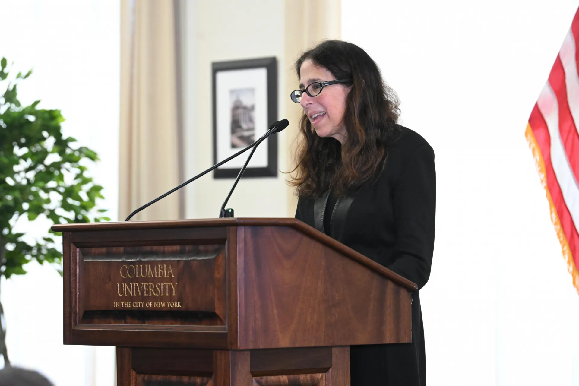 Lisa Rosen-Metsch, Dean, School of General Studies, Professor of
Sociomedical Studies